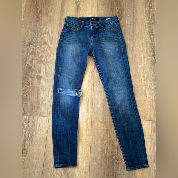 Lucky Brand Brooke Legging Mid Rise Women’s Jean Size 0/25 - Picture 1 of 8